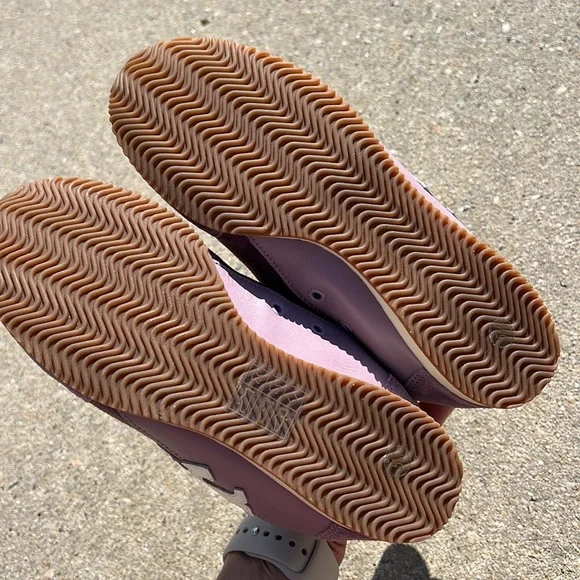 Tory Burch Snow White / Lilac Nylon /Calf Leather suede Tory Sneaker Size 5 NEW - Picture 4 of 12